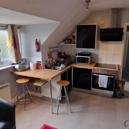 لندن Cosy 2 Bedroom Flat - Sleeps 6 People - Close To Lewisham Dlr/Train Station المظهر الخارجي الصورة